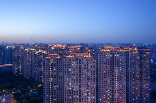 城市住宅夜景