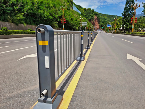 公路隔离栅