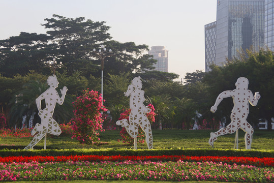 深圳市民广场生活主题雕塑运动