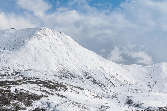 色季拉山