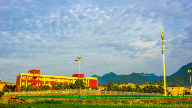 中峰中原学校