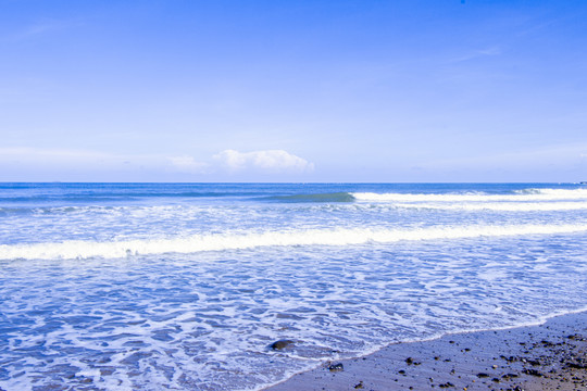 海浪沙滩砂石