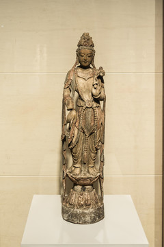 清代木雕菩萨像