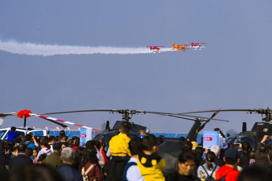 航空飞行表演