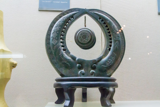 广西民族博物馆兽耳瓶