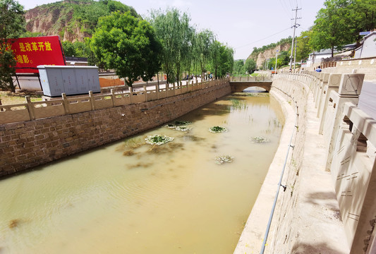 陕西省延安市延川县梁家河村