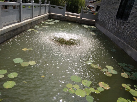 喷泉