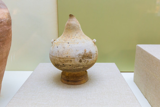 广西民族博物馆陶匏壶