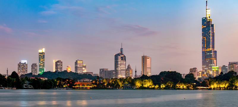 玄武湖夜景