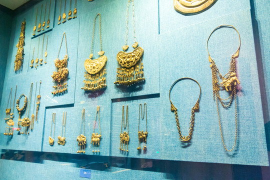 广西民族博物馆银项链