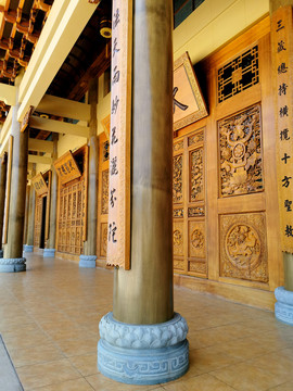 中式古建柱子
