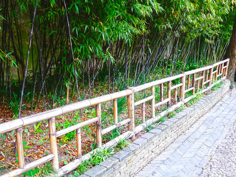 花园竹子栏杆