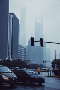 阴雨天上海