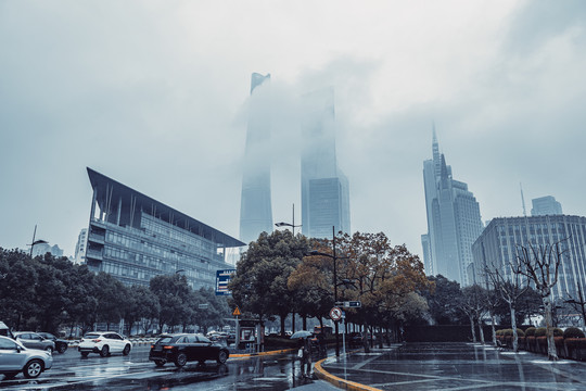 雨天上海