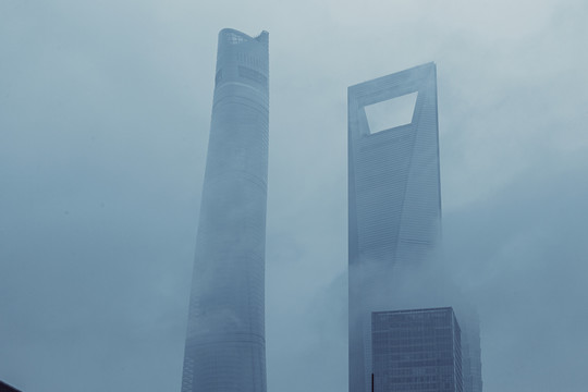雨天上海