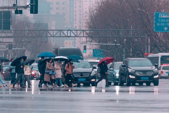 上海雨天