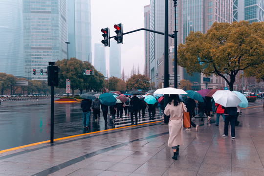 上海雨天