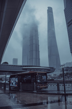 阴雨天陆家嘴