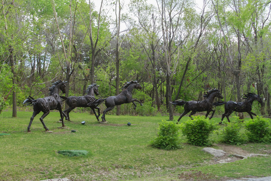马群雕塑