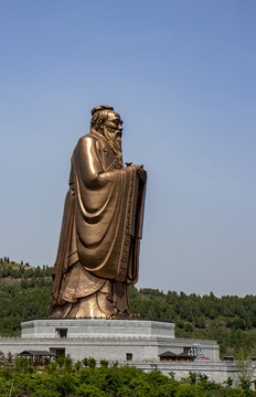 孔子雕像