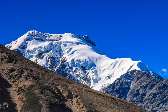 四川贡嘎雪山风光壁纸