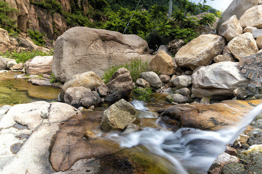 山间慢门流水