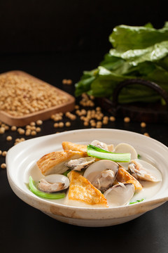 蚬贝芥菜煨黄豆腐