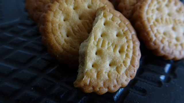 曲奇饼干海盐饼干