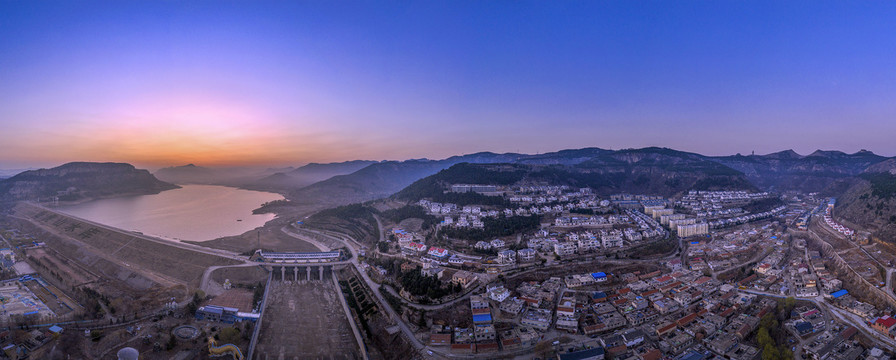 宽幅济南卧虎山全景图