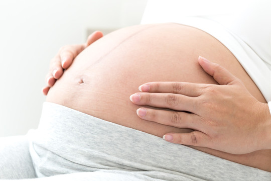 孕妇胃痛或痉挛，怀孕期间腹痛