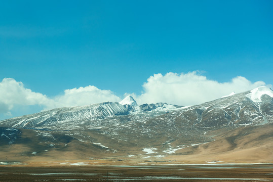 中国西藏青藏雪山自然风光