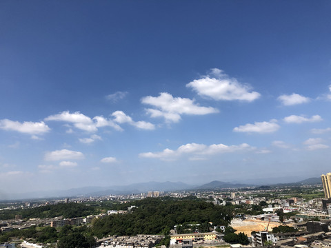 蓝天白云
