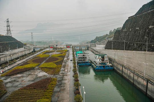 三峡船闸