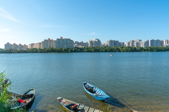 海南琼海万泉河岸的楼盘社区