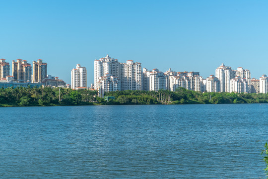 海南琼海万泉河岸的楼盘社区