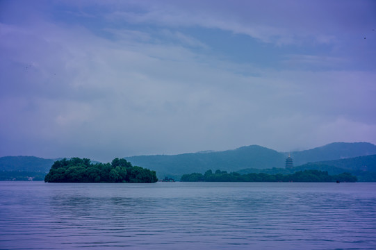 雨西湖