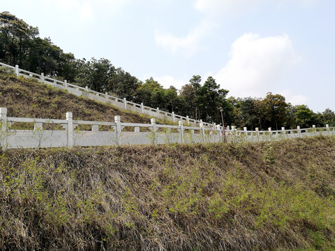 阳台山道路石护栏