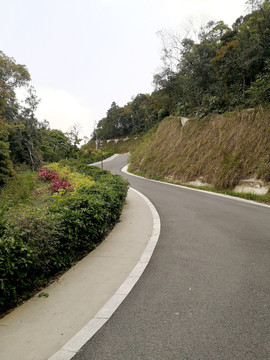 阳台山盘山路