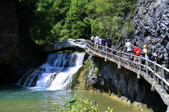 郧阳九龙瀑风景区