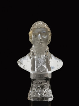 白水晶雕刻人物雕像音乐家莫扎特