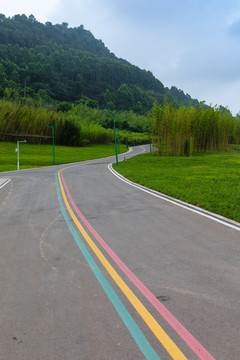 蓝天山脉休闲道