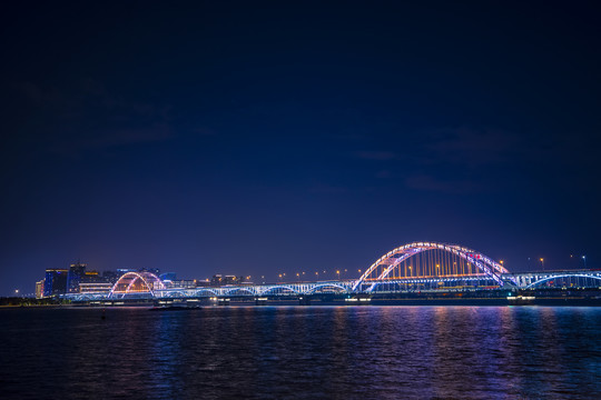 杭州复兴大桥夜景灯光秀
