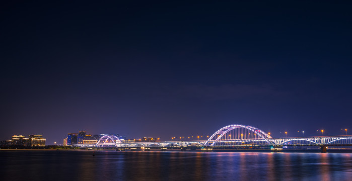 杭州复兴大桥夜景灯光秀
