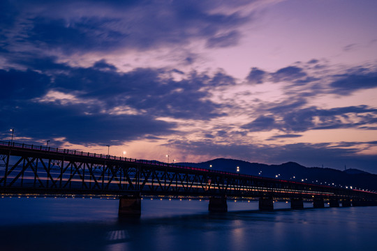 杭州钱塘江一桥