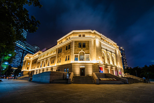 上海音乐厅东北立面夜景