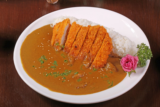 咖喱鸡排饭