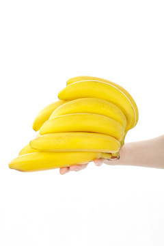 手里提着一串香蕉