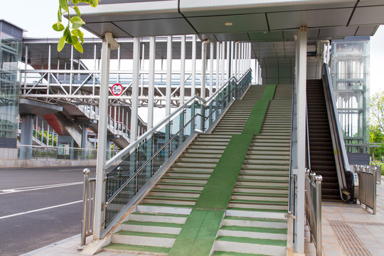 BRT南宁园博园站阶梯