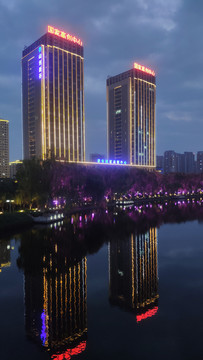凤凰湖夜景