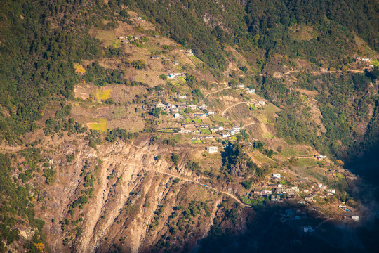 怒江大峡谷老姆登村